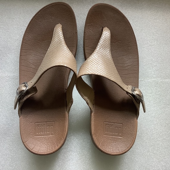 Women’s Fit Flop Sandals Thong Style Size 11 - Picture 1 of 8